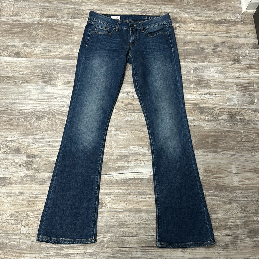 Gap jeans size 26/2. Skinny boot.